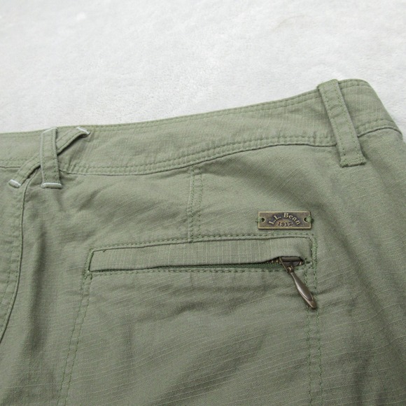 LL Bean Shorts Womens 10 Green Rugged Favorite Fit Cargo Water Resistant Ripstop - Picture 6 of 11